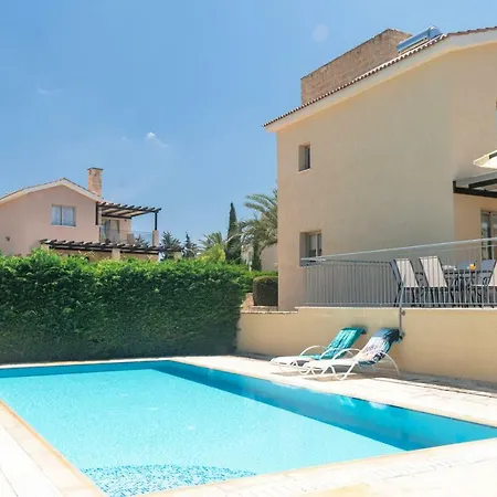 Hector - Sandy Beach Villa *